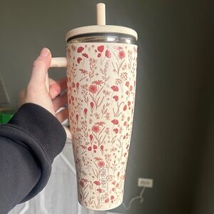 Holley Gabrielle Poppies x Brumate Era 40oz